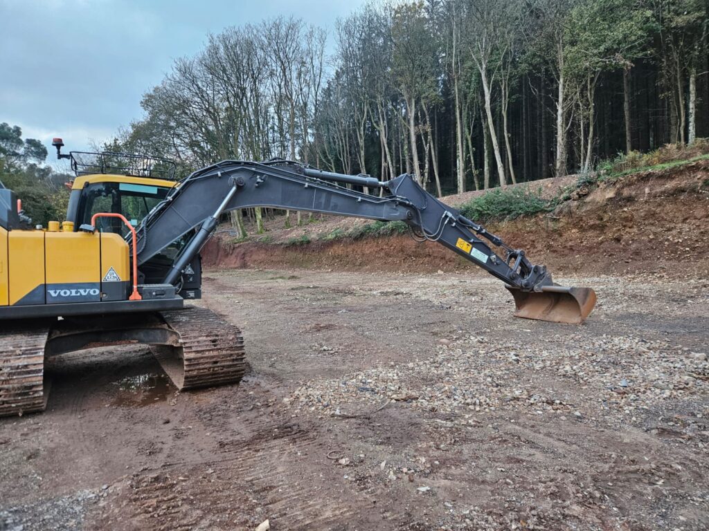 14 ton Plant Hire digger